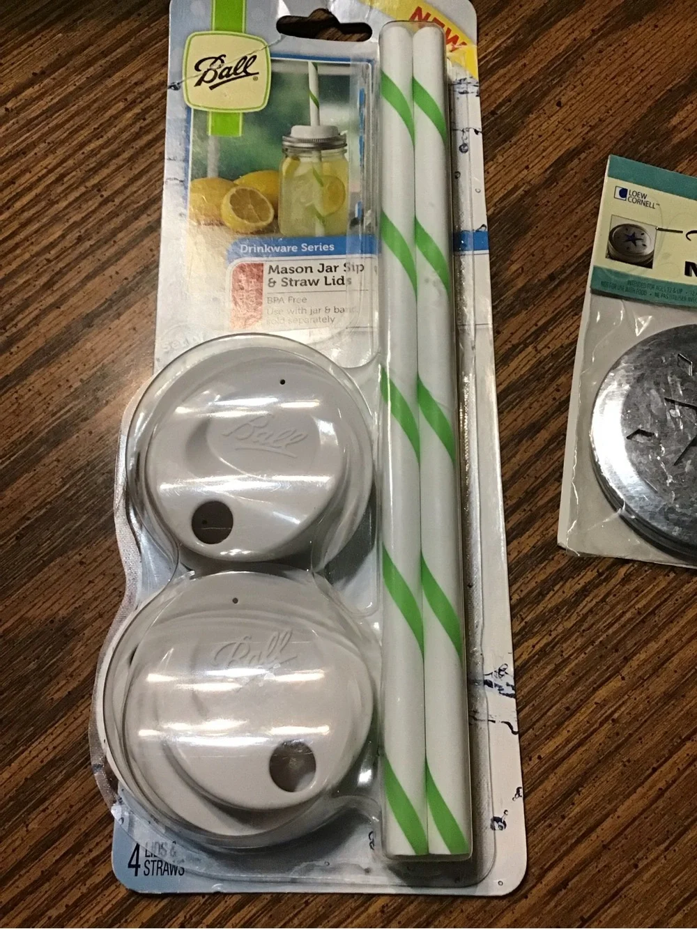 Mason Clear Glass Mug Jars with White Lids and Multi-Colored Straws